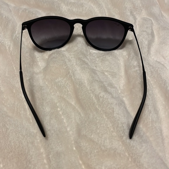Ray-Ban Sunglasses - Picture 2 of 2
